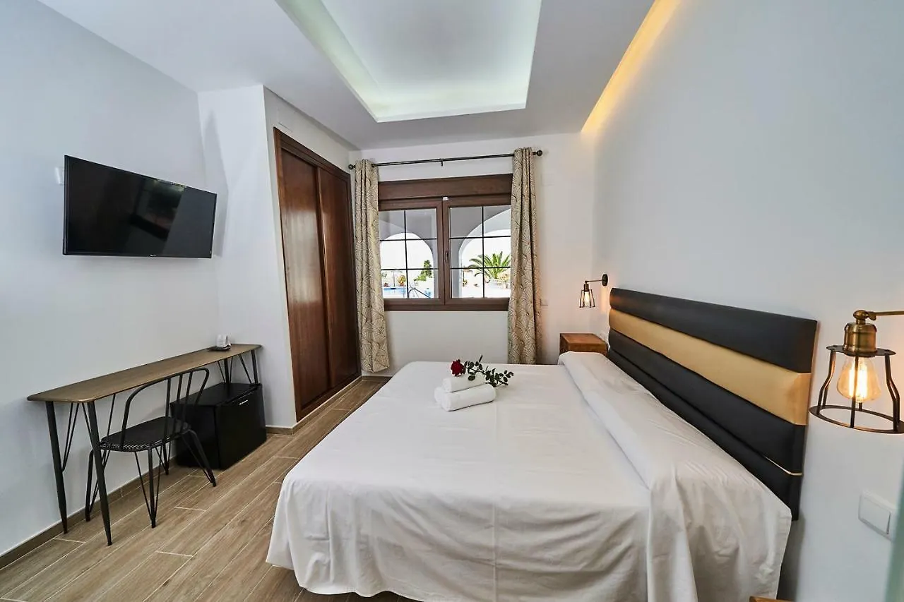 Hotel Bajamar Ancladero Playa 内尔哈 西班牙