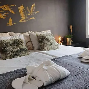 https://carmen-rooms.es-andalucia.com