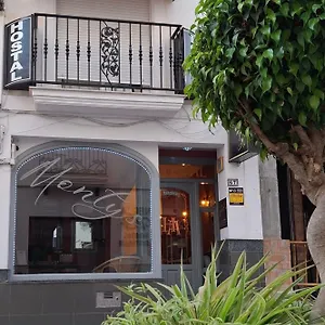 Hostel Montys