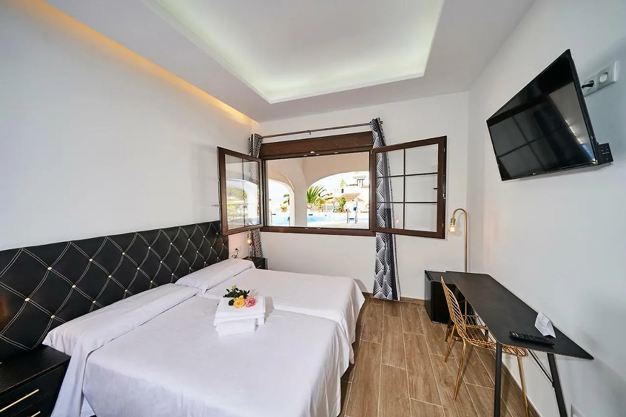 Hotel Bajamar Ancladero Playa Nerja 2*,  Spain